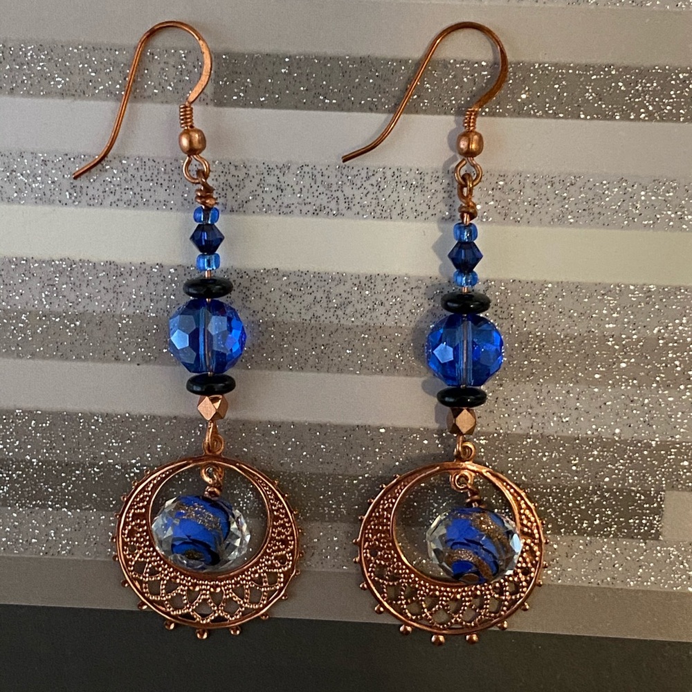 Artisan earrings 🖤 - Picture 2 of 4